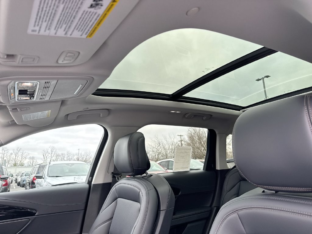 New 2026 Lincoln Nautilus Premier w/ Equipment Group 102A AWD/4WD image 20
