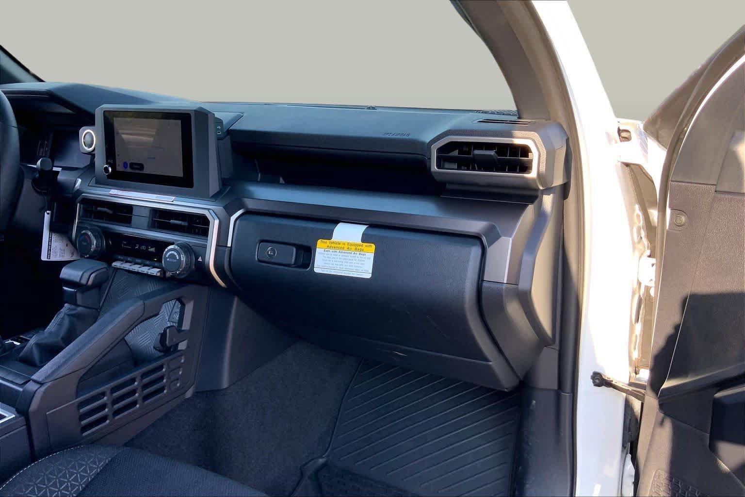 Used 2026 Toyota 4Runner SR5 AWD/4WD image 18