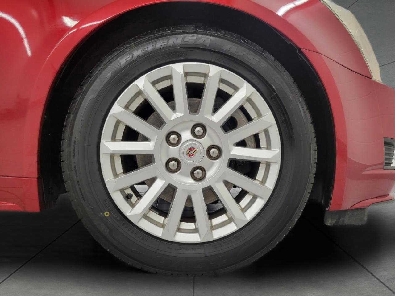 Used 2010 Cadillac CTS Luxury AWD/4WD image 4