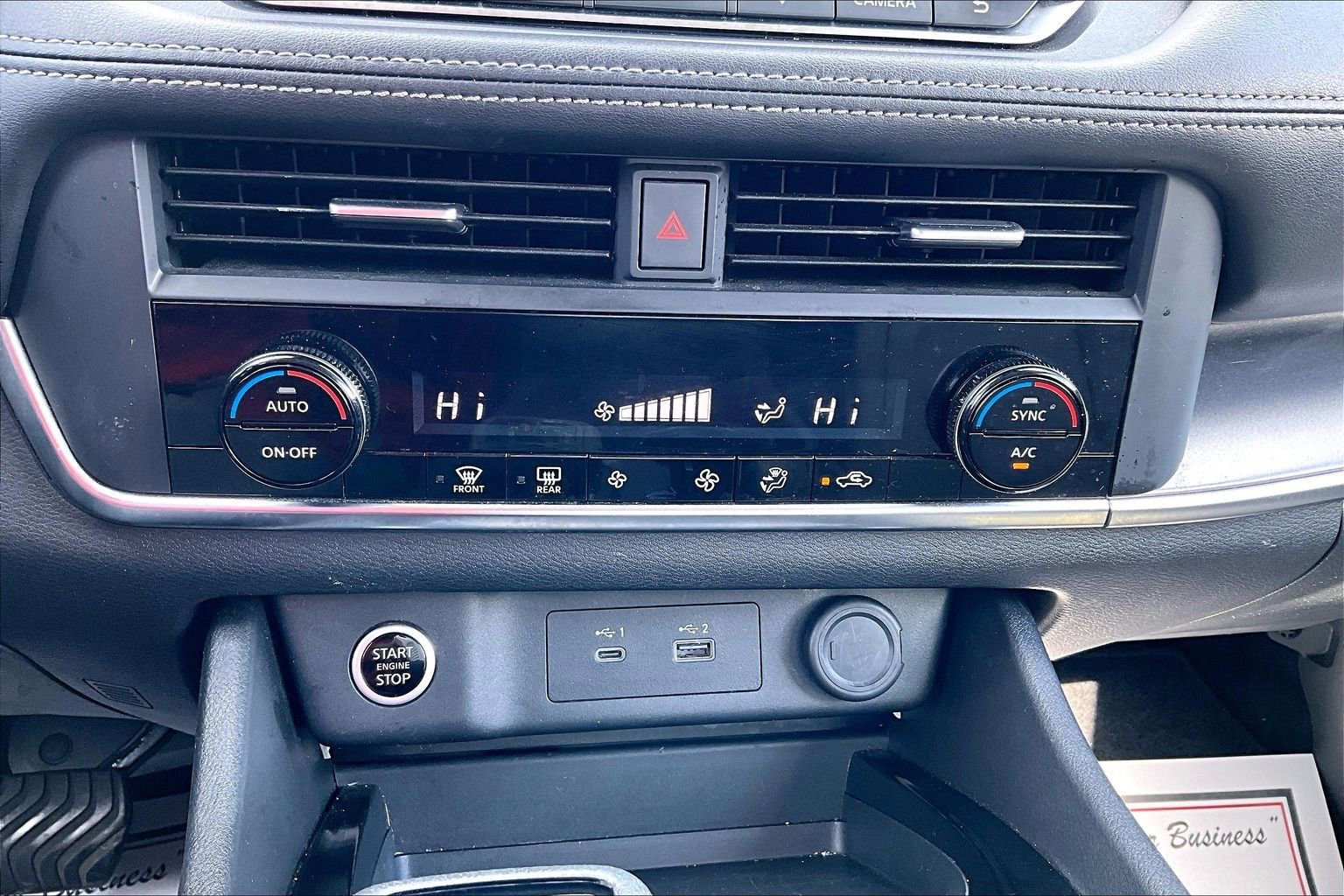 Used 2023 Nissan Rogue SV image 31