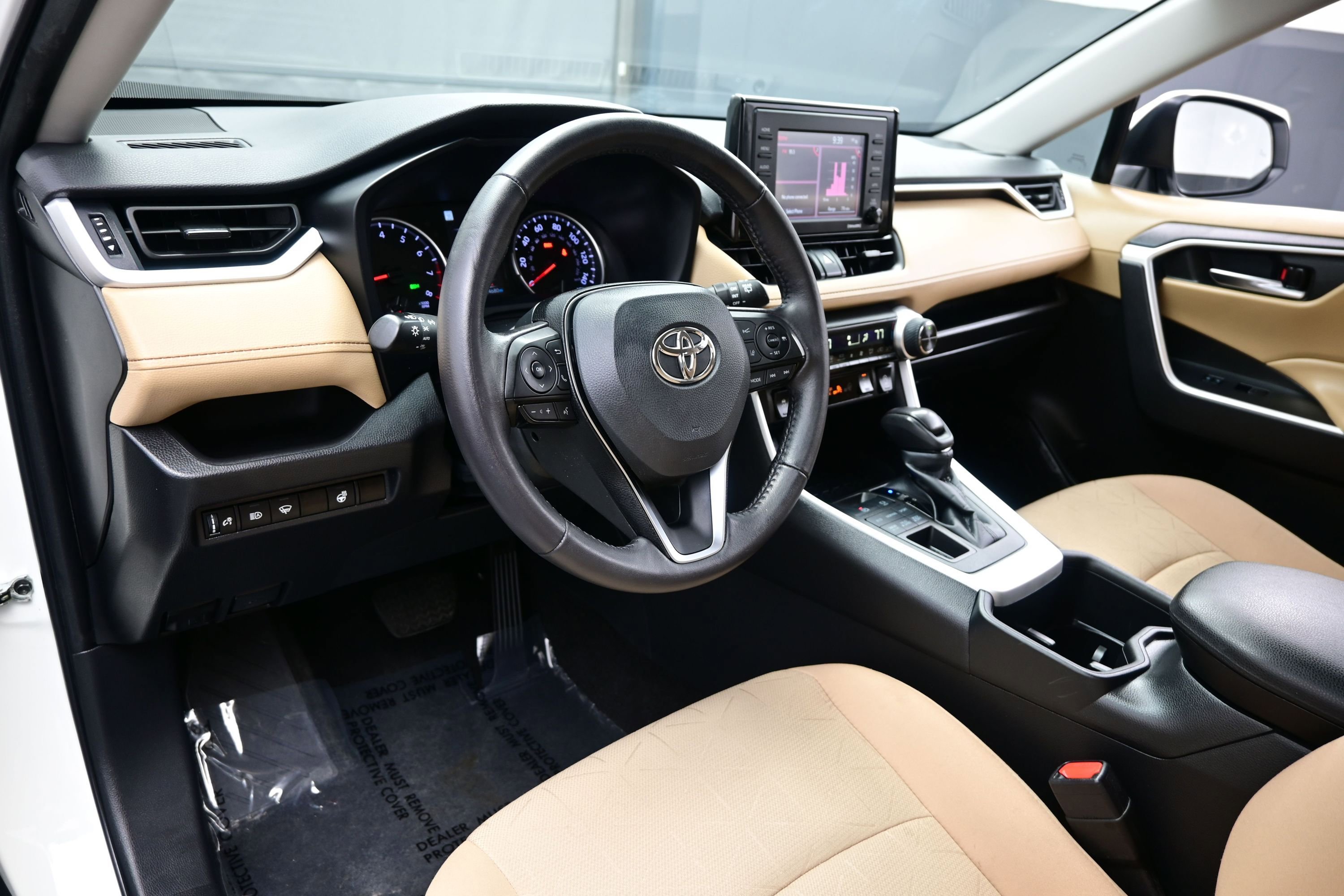 Used 2022 Toyota RAV4 XLE w/ XLE Grade Weather Package AWD/4WD image 13