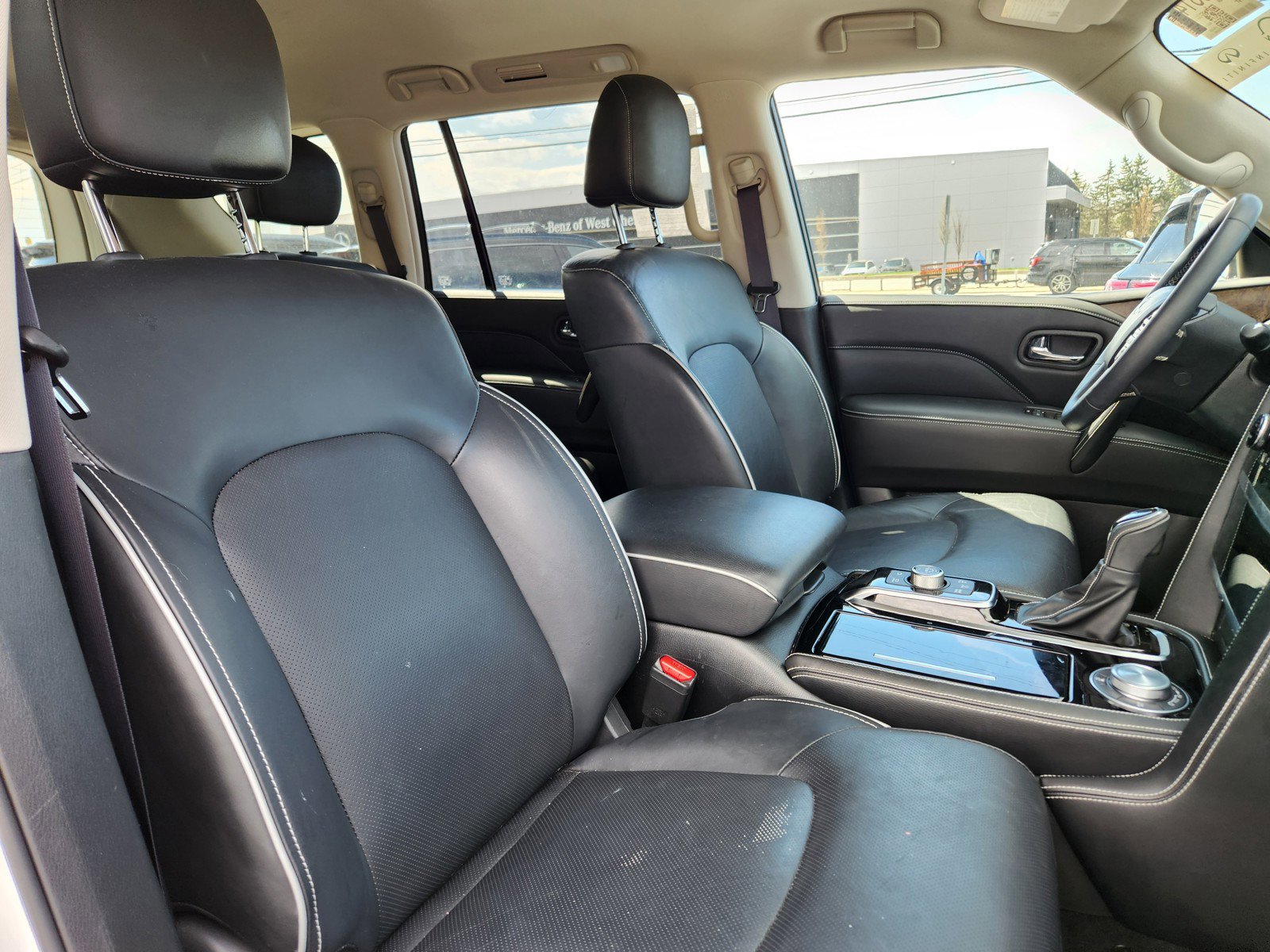 Certified 2024 INFINITI QX80 Premium Select w/ Cargo Package image 15