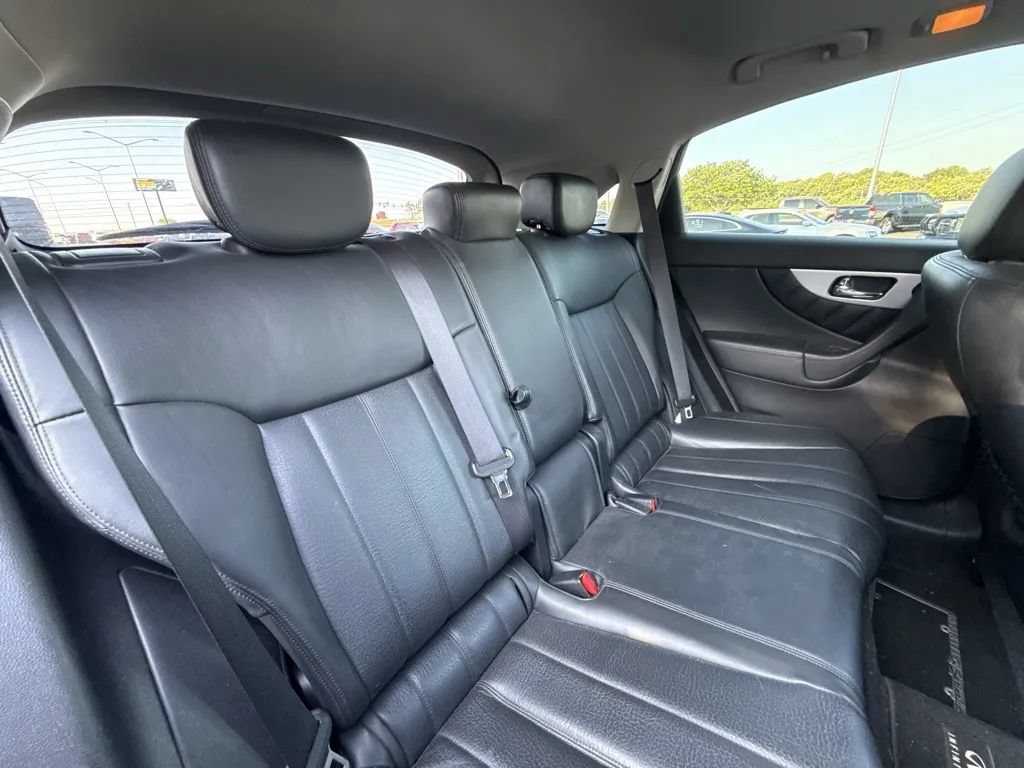 Used 2014 INFINITI QX70 AWD image 11
