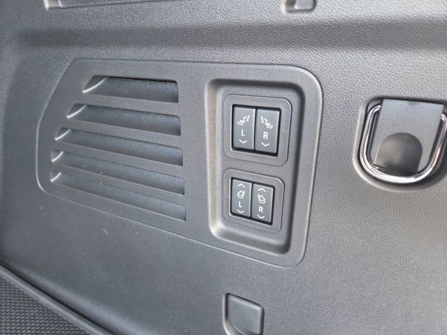 New 2026 Buick Enclave Sport Touring w/ Power Package image 7