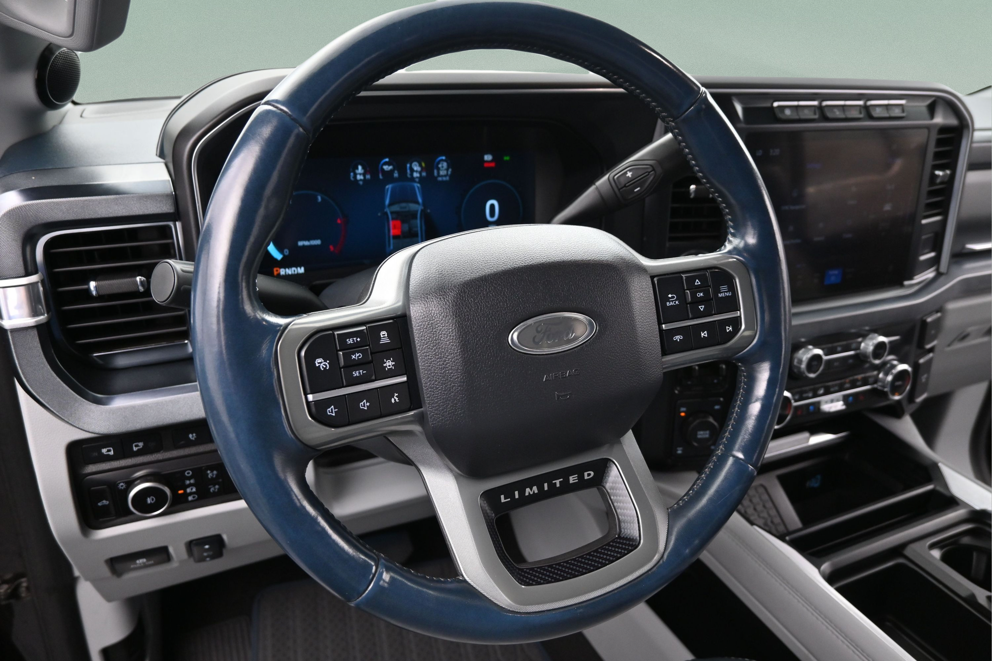 Used 2024 Ford F350 Limited w/ FX4 Off-Road Package AWD/4WD image 13