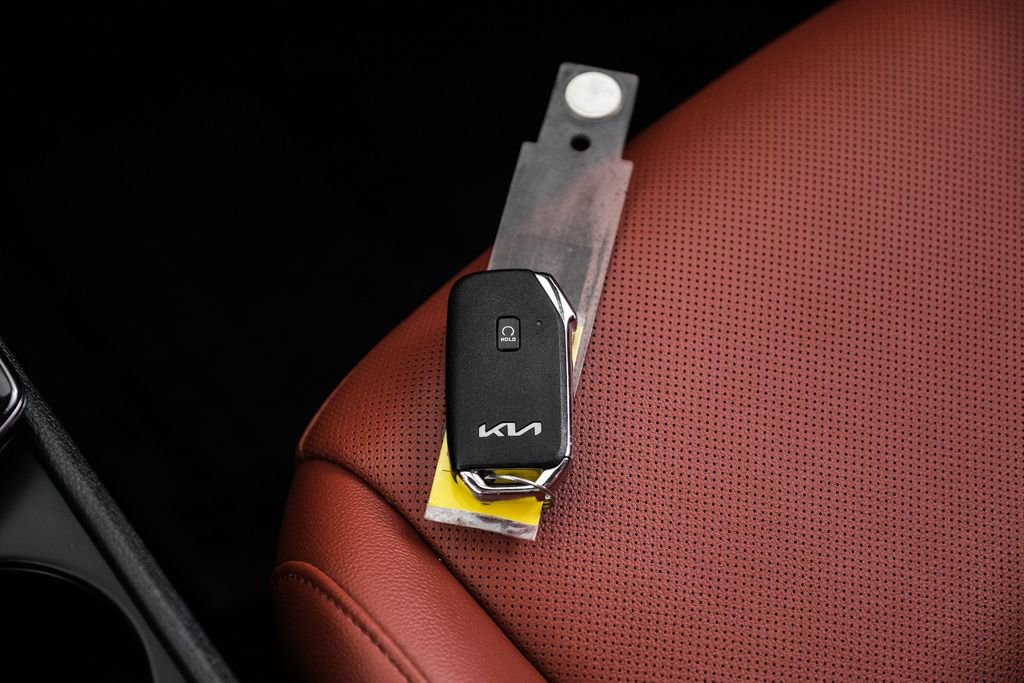 Used 2024 Kia Sportage SX image 62