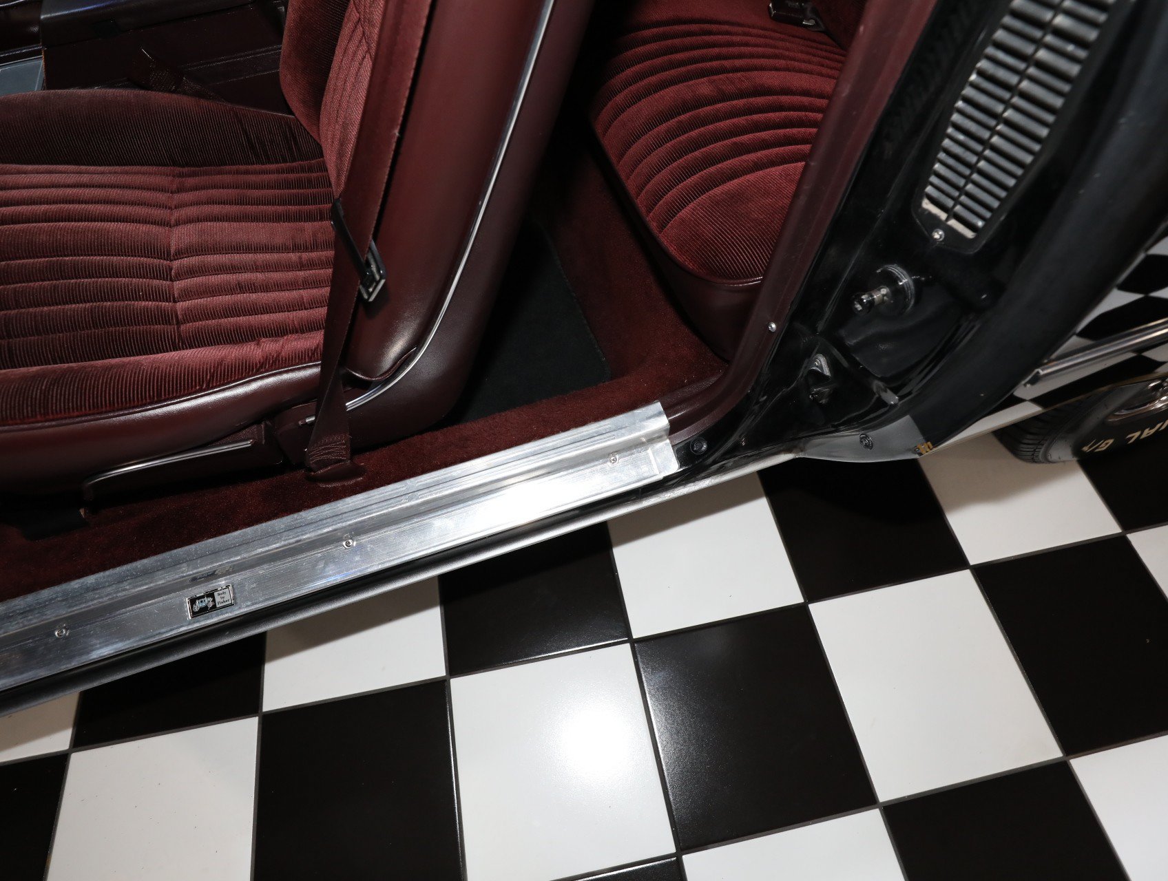 Used 1987 Oldsmobile Cutlass Supreme Salon RWD image 48
