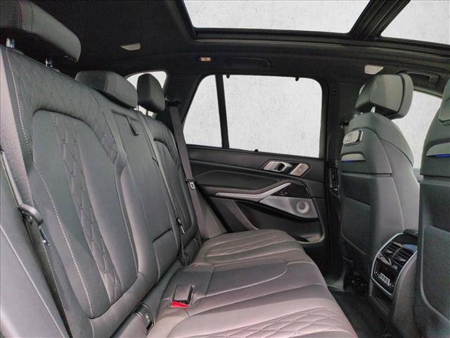Used 2025 BMW X5 M60i AWD/4WD image 22