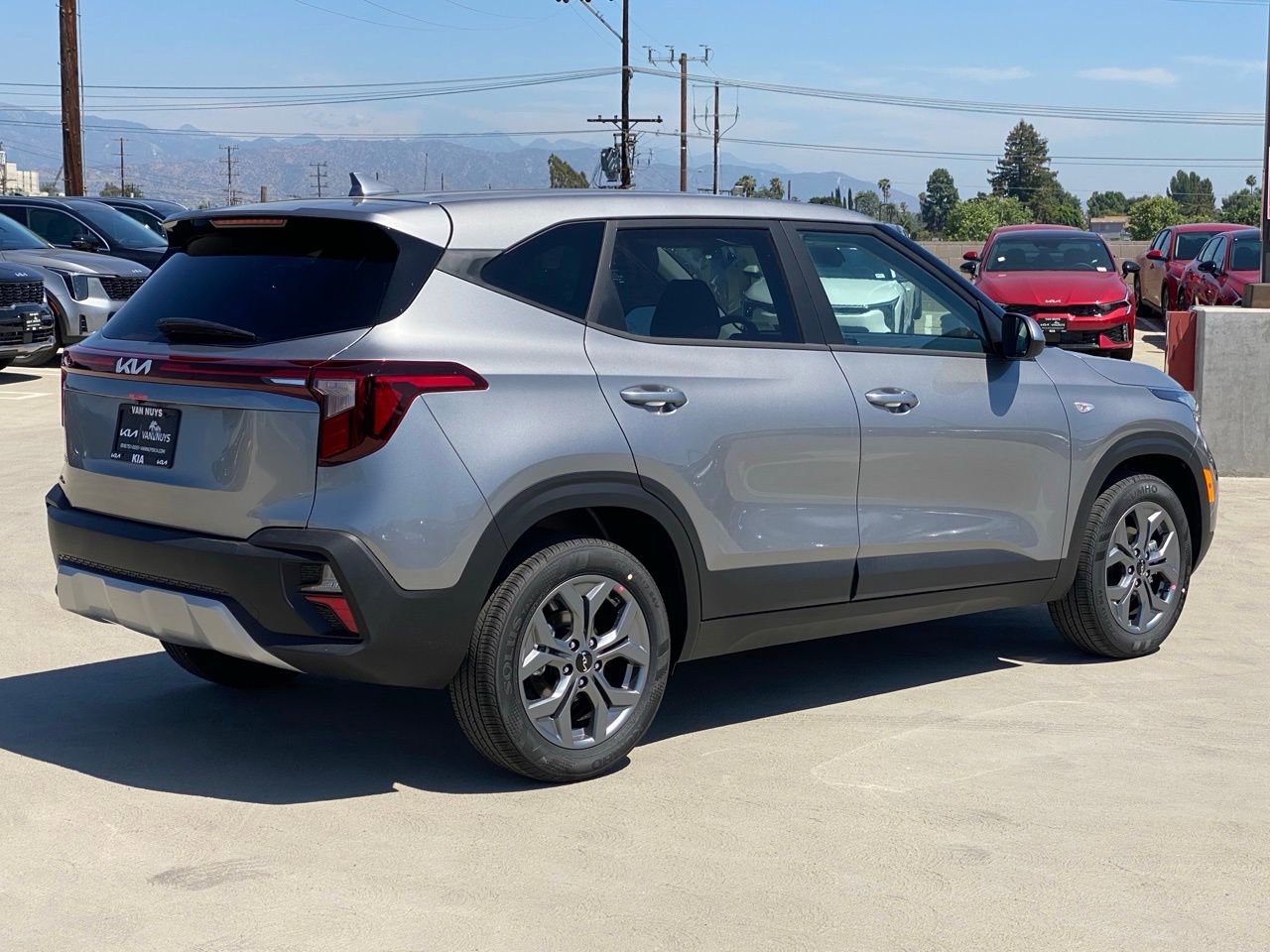 New 2026 Kia Seltos LX image 3