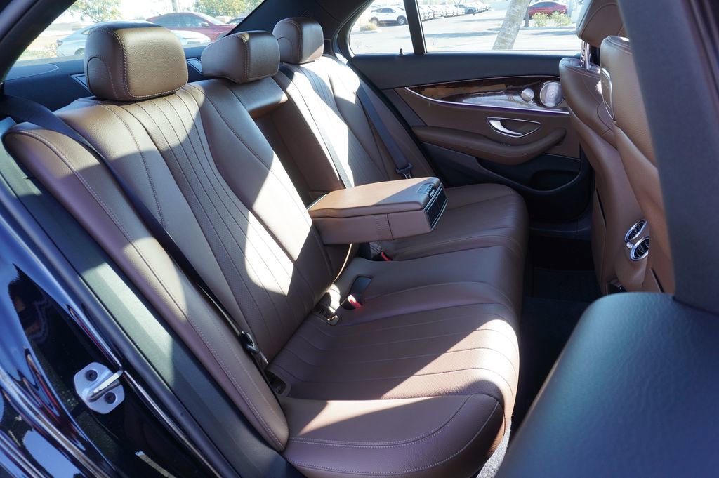 Used 2019 Mercedes-Benz E 300 E 300 image 9