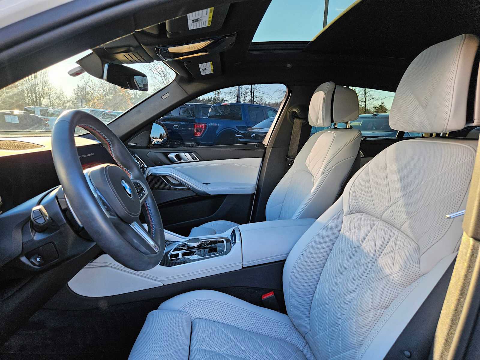 Used 2025 BMW X6 M60i image 2