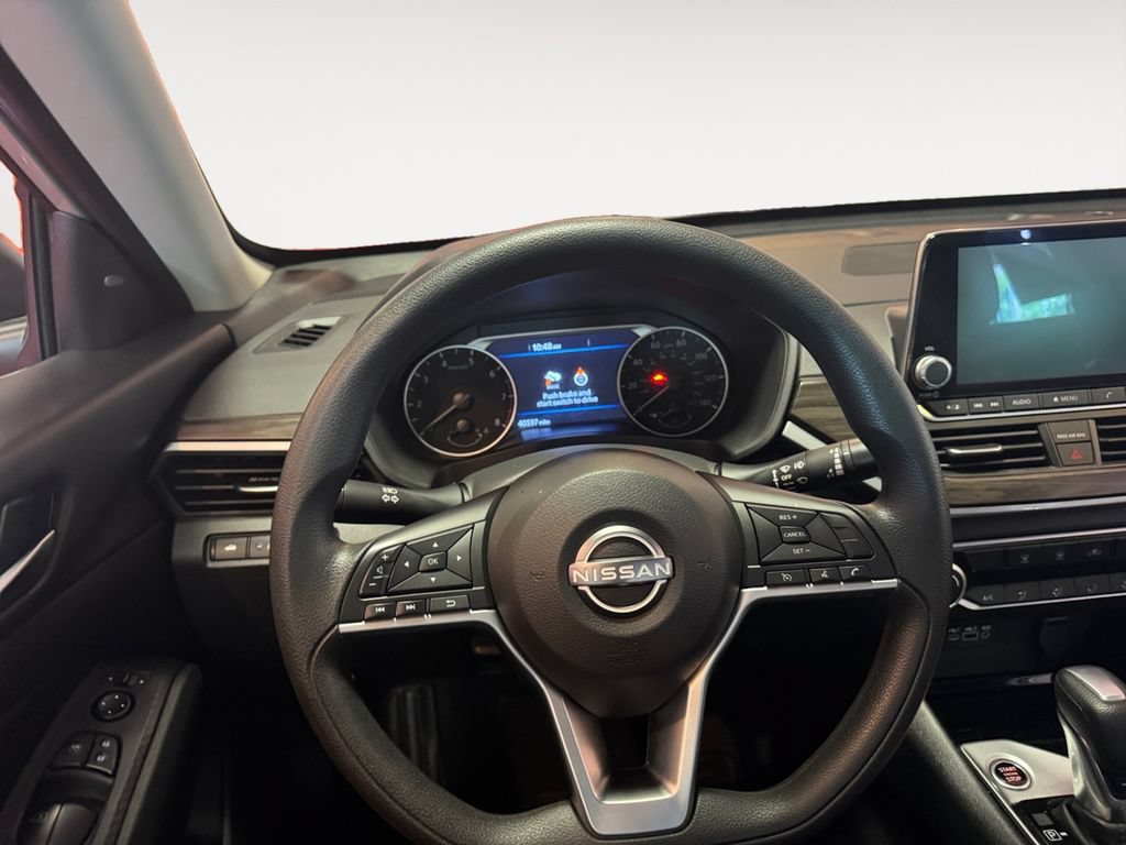 Used 2024 Nissan Altima 2.5 SV AWD/4WD image 12