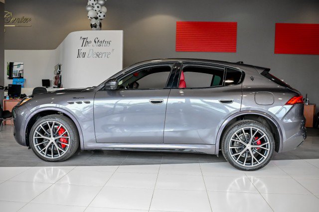 Used 2023 Maserati Grecale Modena AWD/4WD image 9