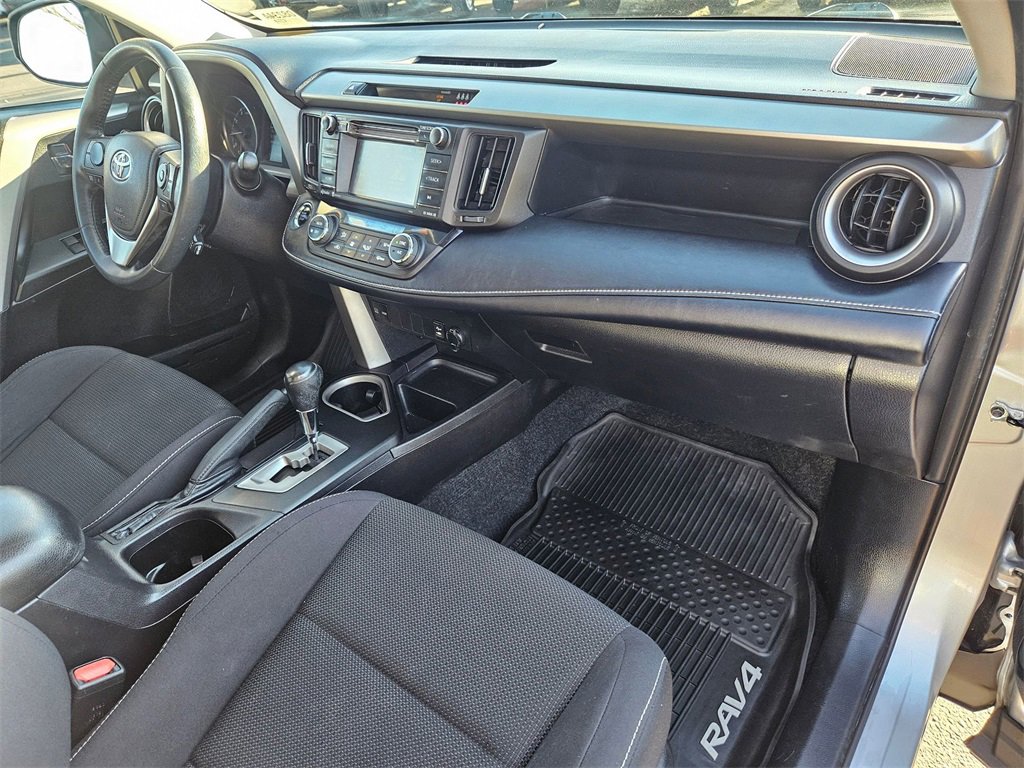 Used 2018 Toyota RAV4 XLE image 35