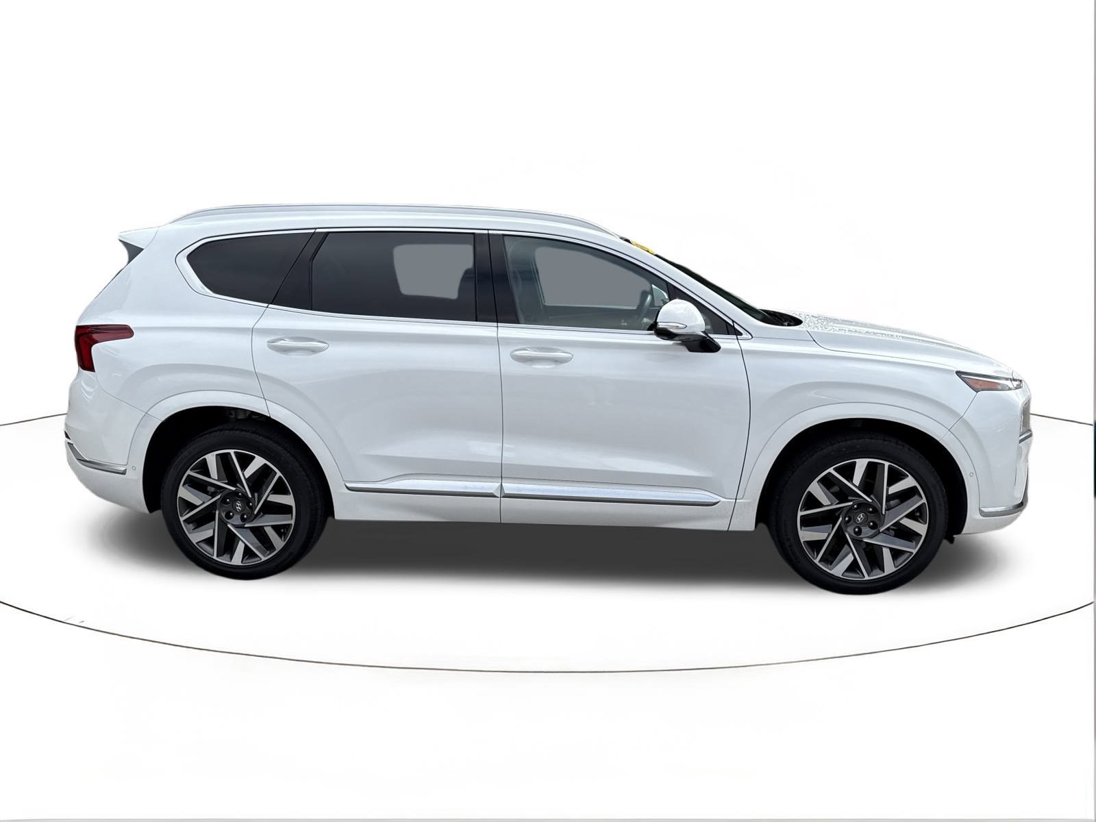 Used 2023 Hyundai Santa Fe Calligraphy image 2