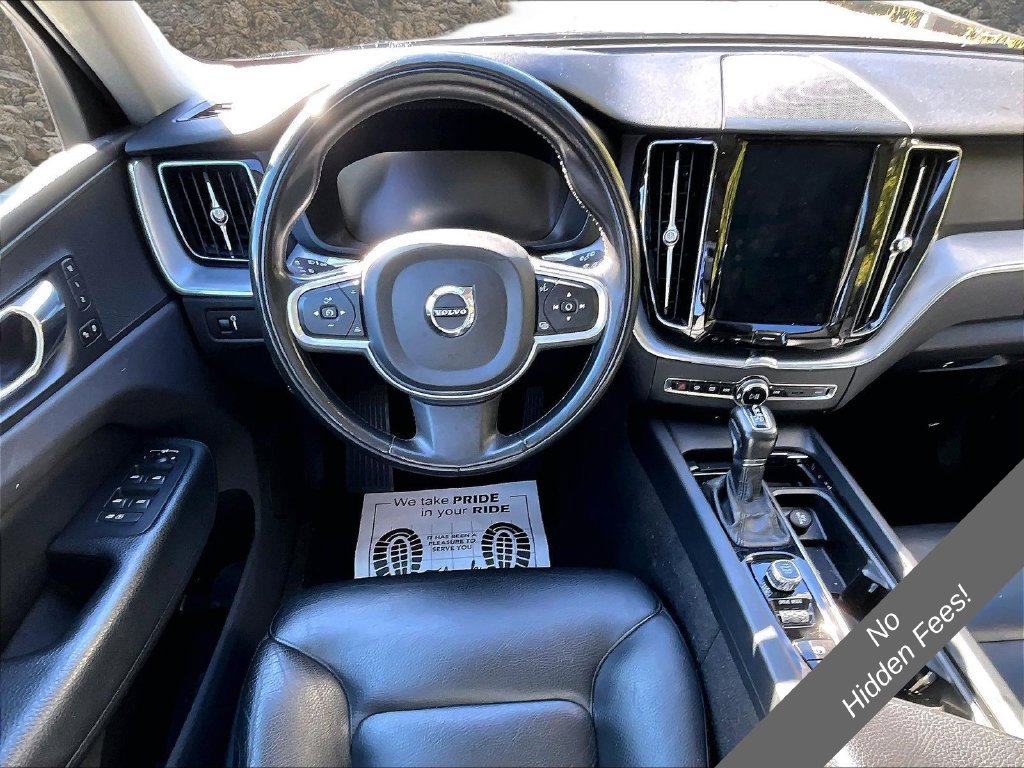 Used 2018 Volvo XC60 T6 Momentum w/ Convenience Package AWD/4WD image 5