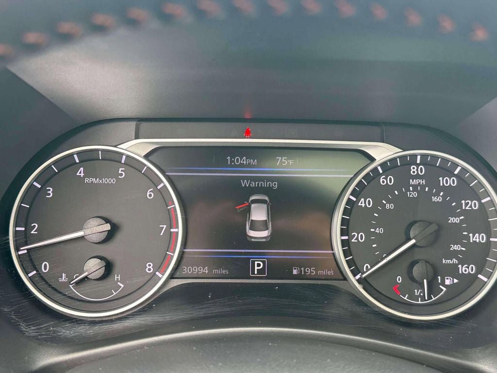 Used 2023 Nissan Sentra SR w/ SR Premium Package image 25