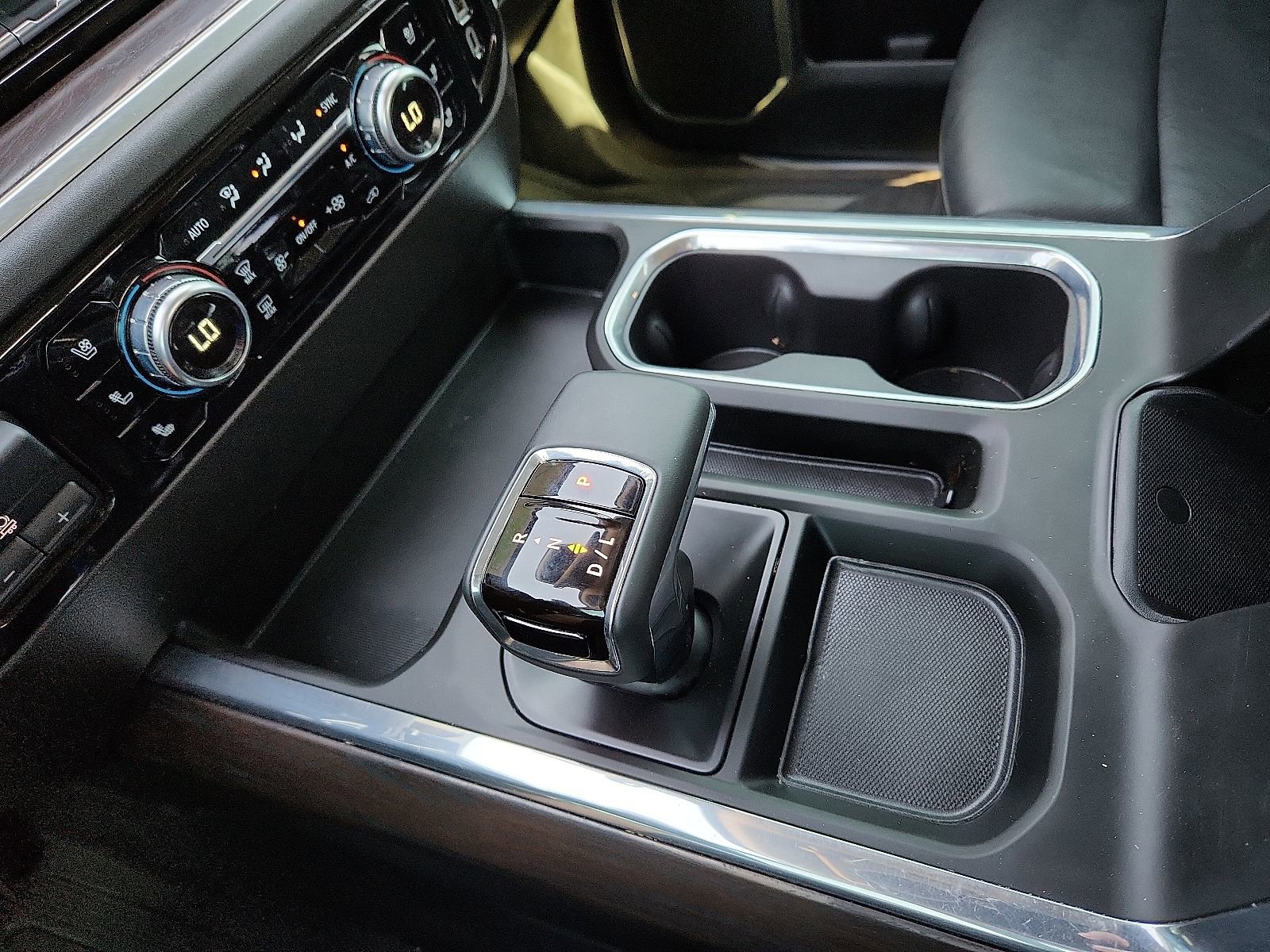 Used 2025 GMC Sierra 1500 SLT image 25