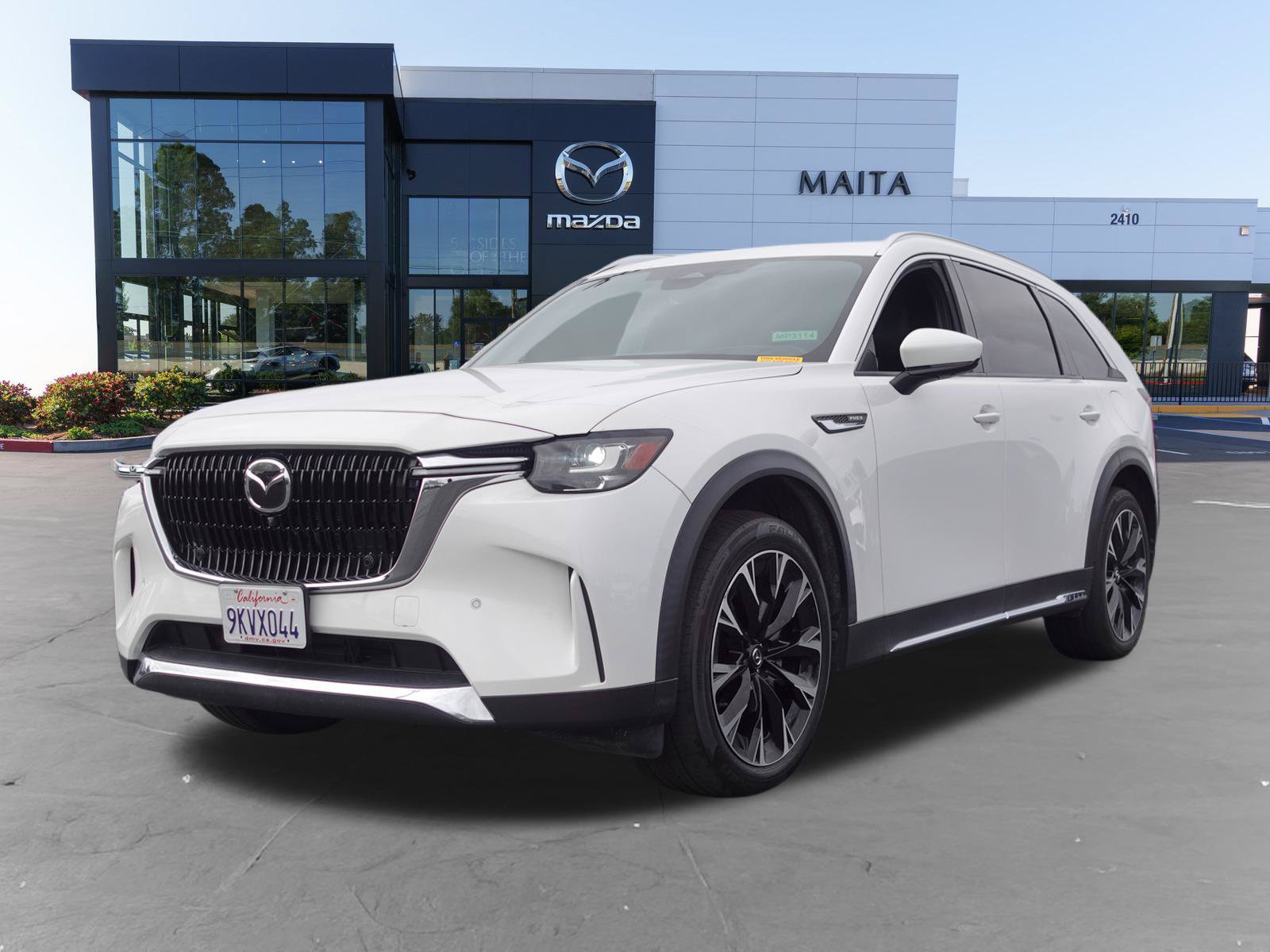 Certified 2024 MAZDA CX-90 Plug-In Hybrid w/ Premium Plus AWD/4WD image 24