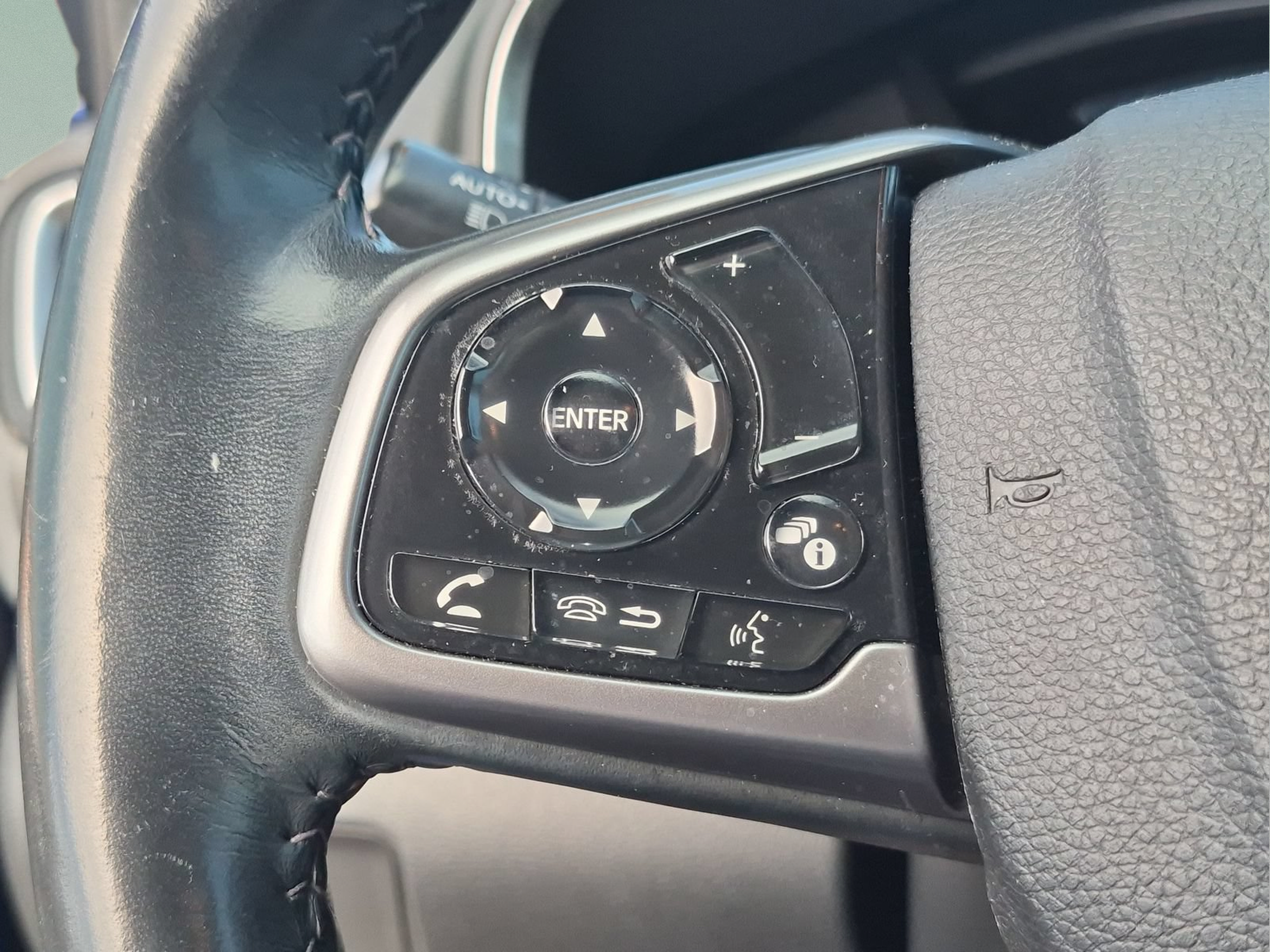 Certified 2020 Honda CR-V Touring image 10
