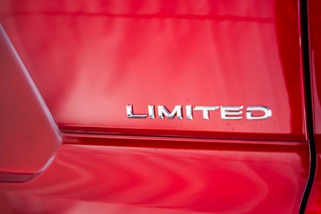 New 2026 Toyota Crown Signia image 7