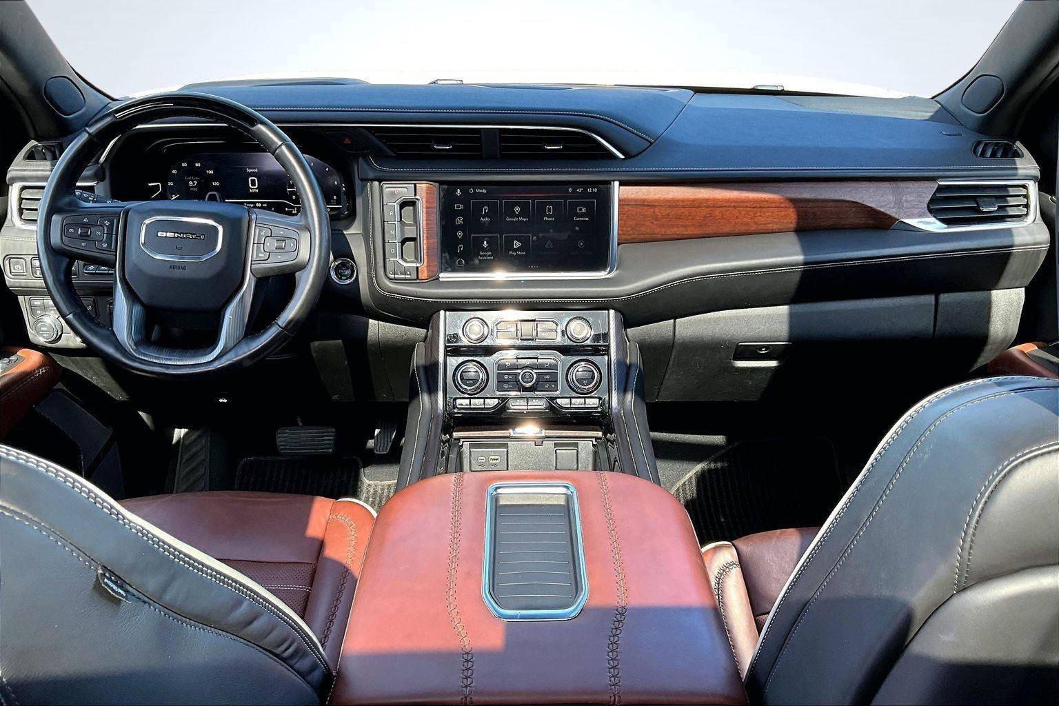 Used 2023 GMC Yukon XL Denali Ultimate image 17