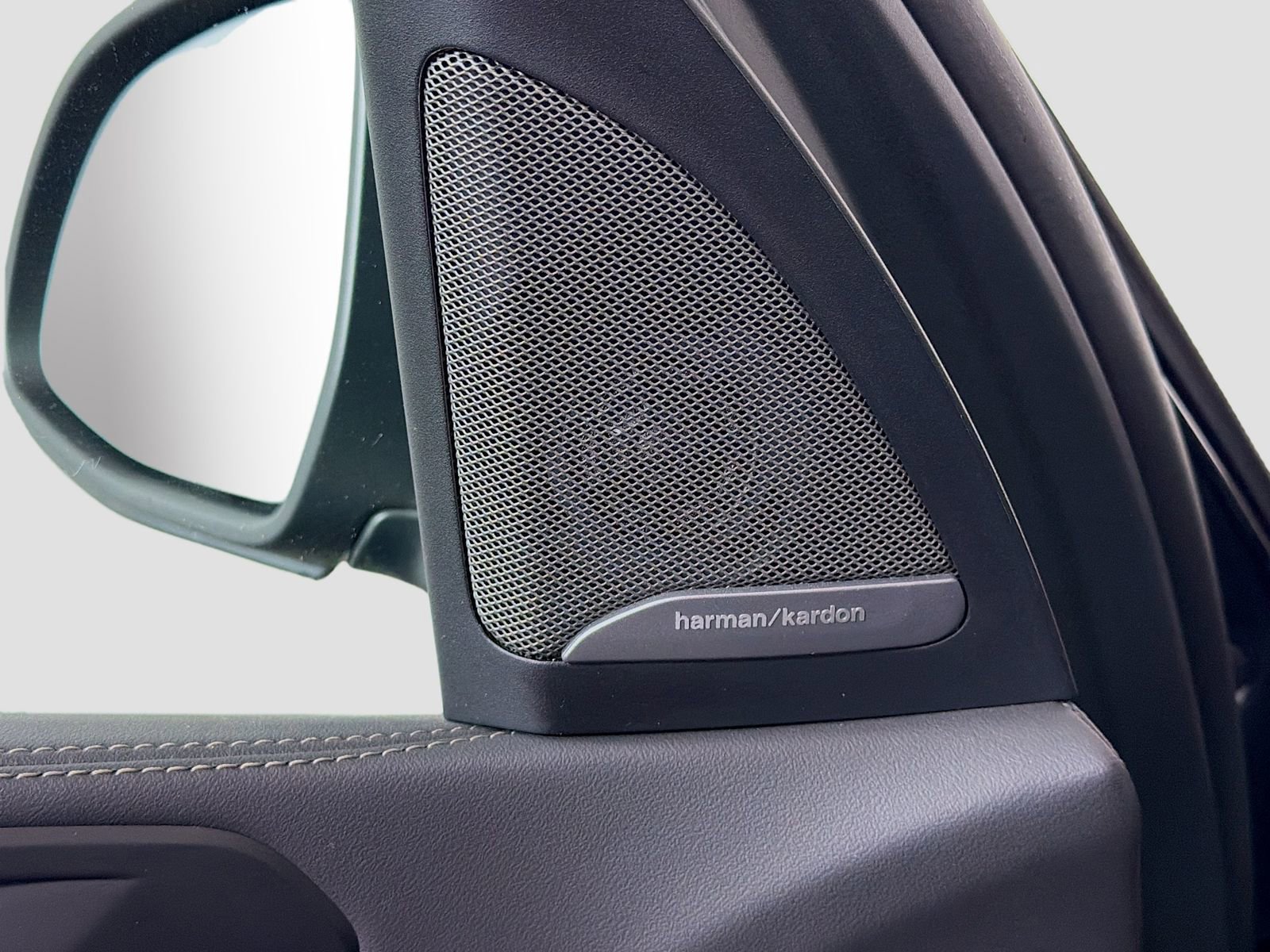 Used 2026 BMW X5 xDrive40i w/ Climate Comfort Package image 22