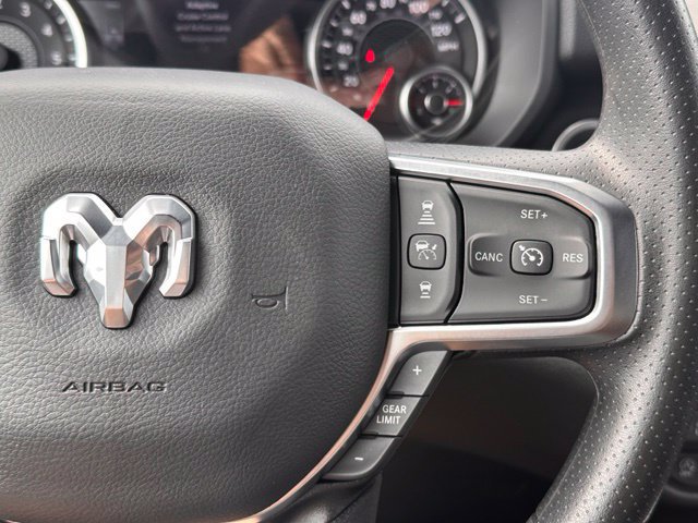 New 2026 RAM 1500 Express AWD/4WD image 21