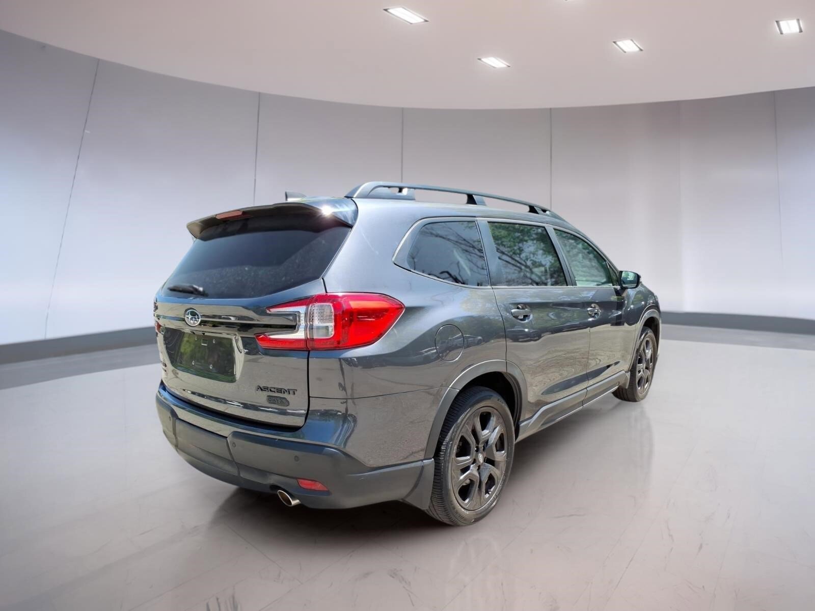Used 2023 Subaru Ascent Onyx Edition AWD/4WD image 4