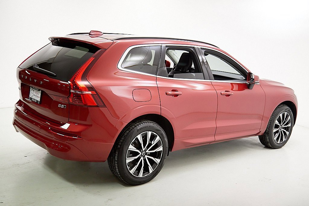 Certified 2023 Volvo XC60 B5 Core w/ Climate Package image 9