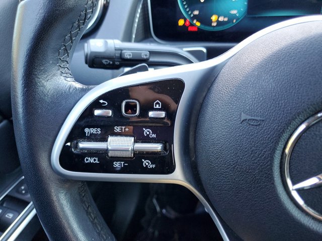 Used 2021 Mercedes-Benz GLB 250 4MATIC image 24