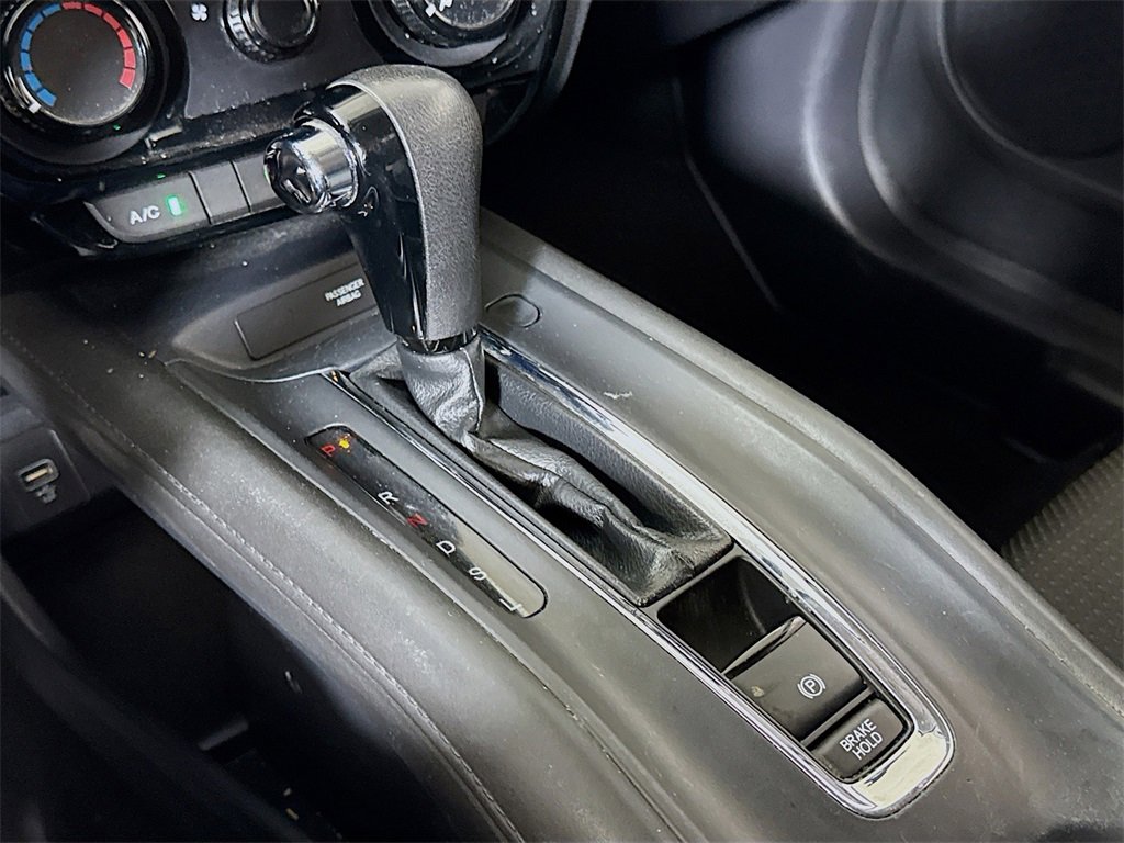 Used 2019 Honda HR-V LX image 14