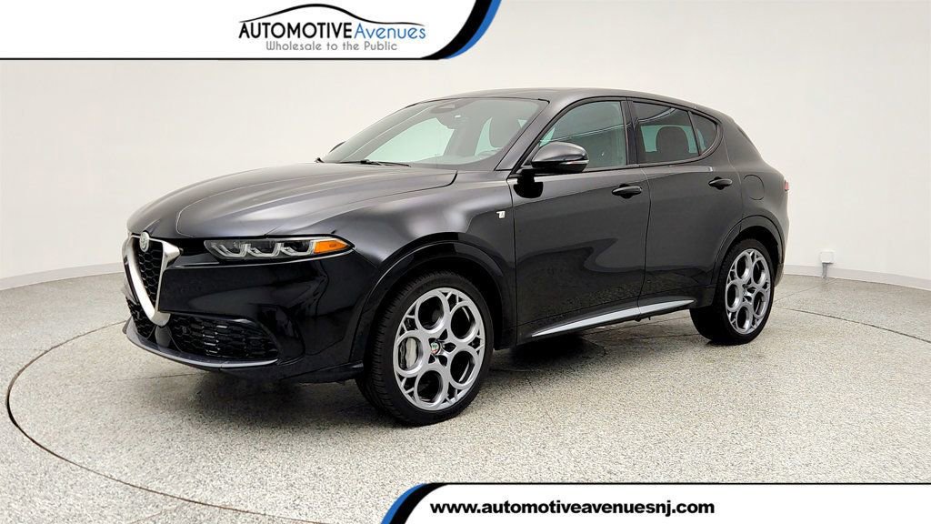 Used 2024 Alfa Romeo Tonale Ti w/ Premium Interior Package