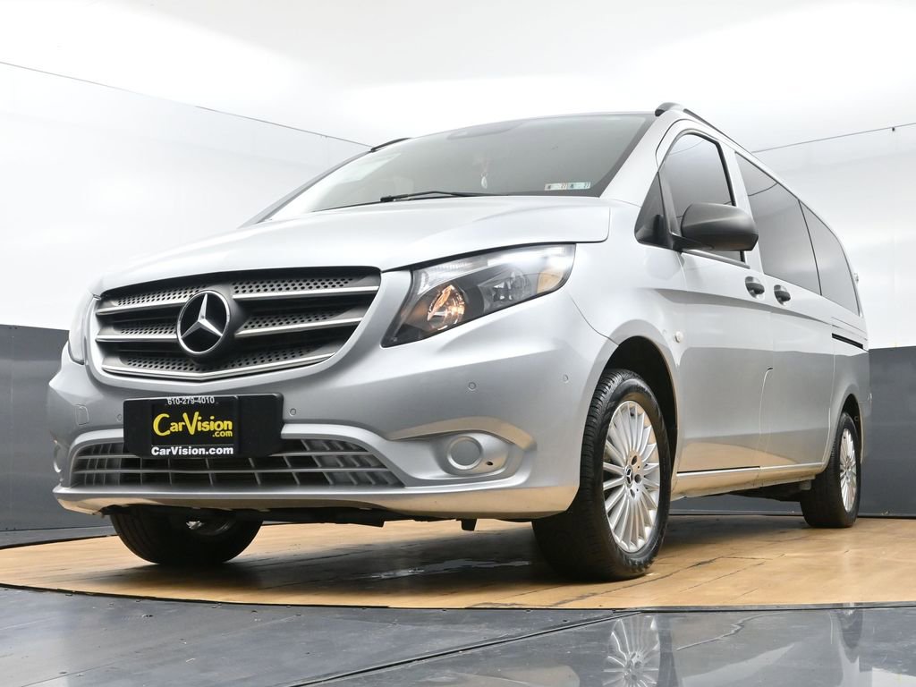 Used 2018 Mercedes-Benz Metris Passenger image 50