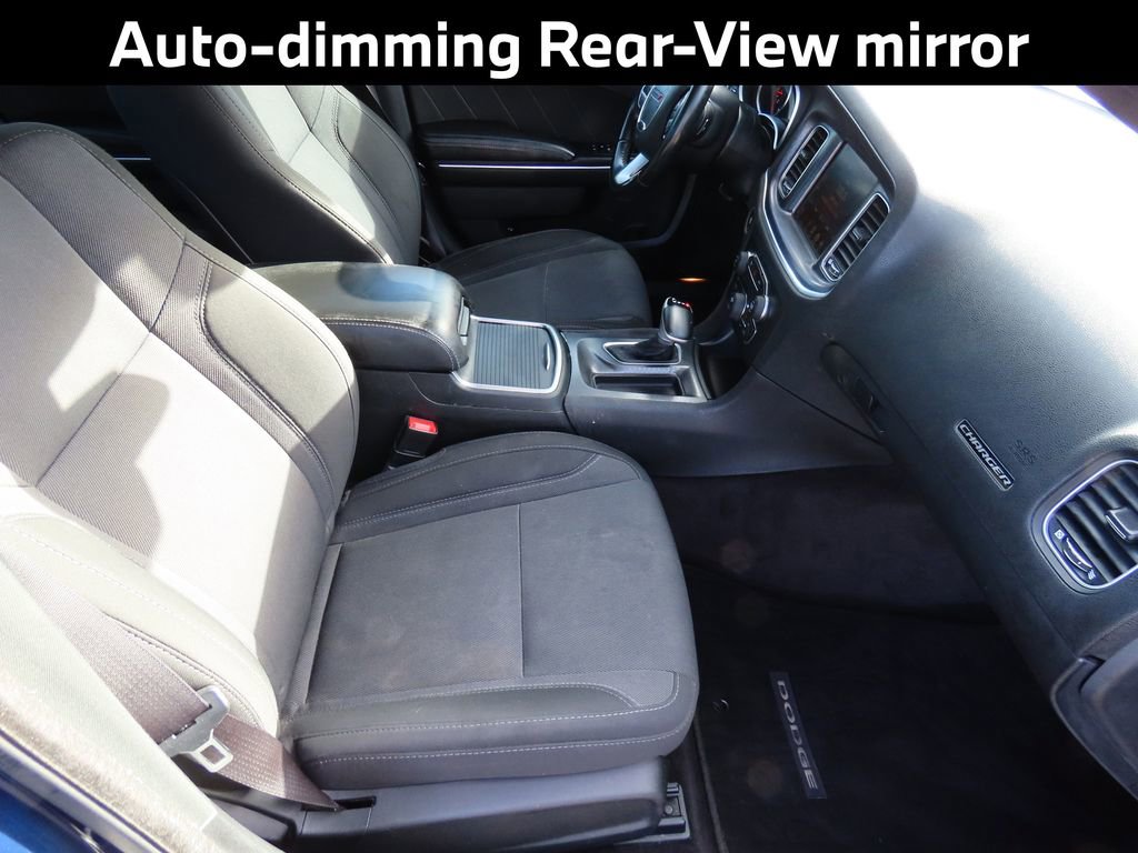 Used 2016 Dodge Charger SXT image 12
