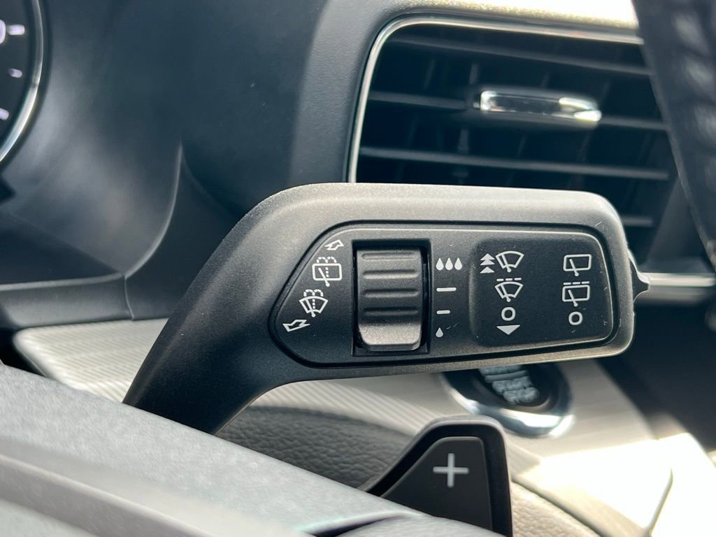 Used 2020 Ford Explorer XLT w/ Equipment Group 202A image 35