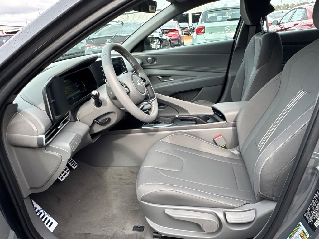 New 2026 Hyundai Elantra Sport image 9