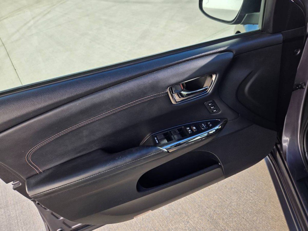 Used 2015 Toyota Avalon XLE Touring image 17