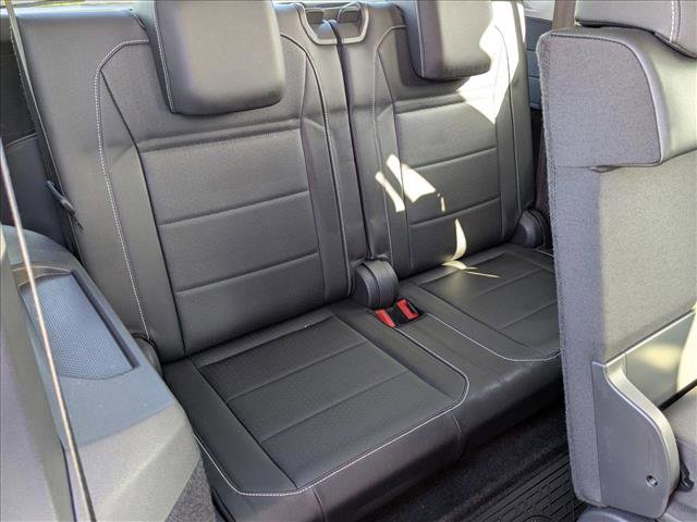 Used 2021 Volkswagen Tiguan SE FWD image 21
