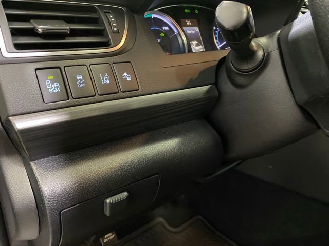 Used 2015 Toyota Camry XLE w/ Moonroof Package image 15