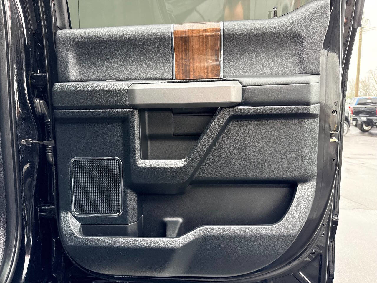 Used 2017 Ford F350 Platinum w/ Platinum Ultimate Package image 44