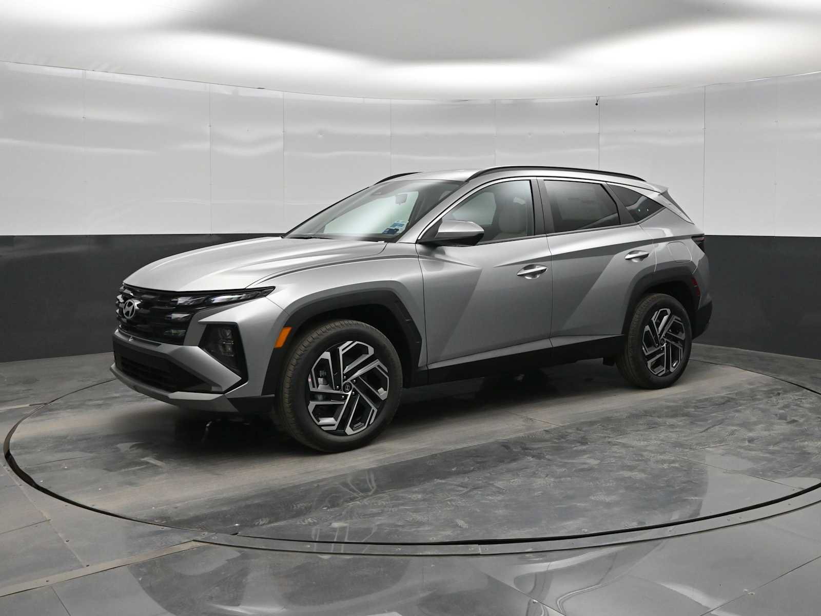 New 2026 Hyundai Tucson SEL Plus AWD/4WD image 1