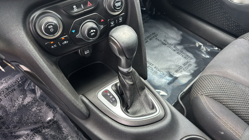 Used 2015 Dodge Dart SXT FWD image 23