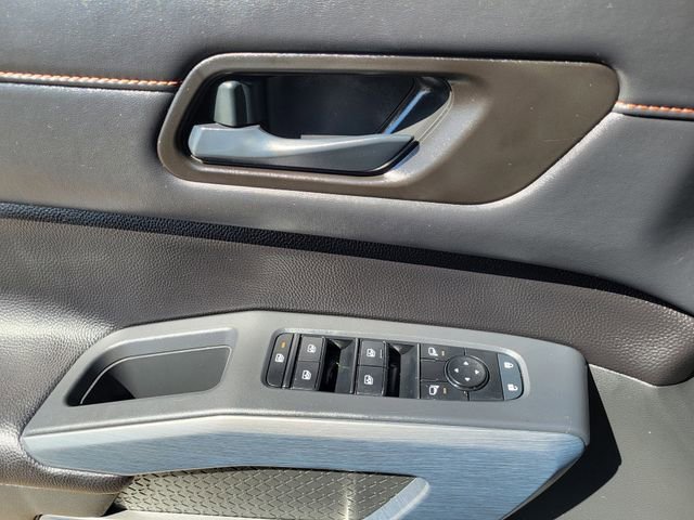 Certified 2025 Nissan Pathfinder Rock Creek image 15