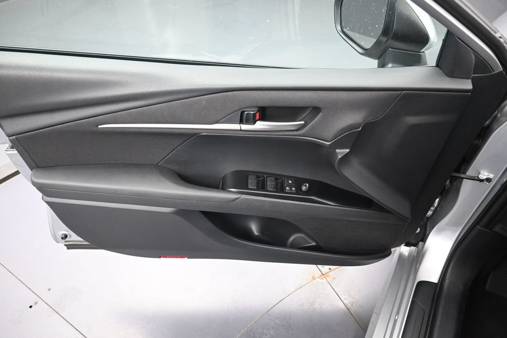 Used 2025 Toyota Camry LE FWD image 24