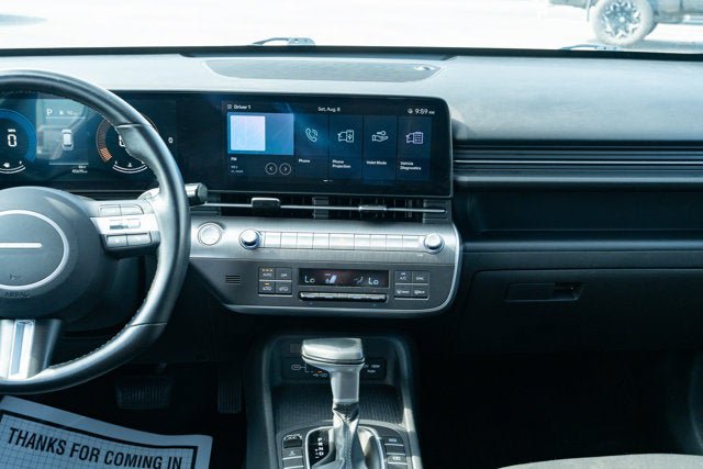 Used 2025 Hyundai Kona SEL AWD/4WD image 32