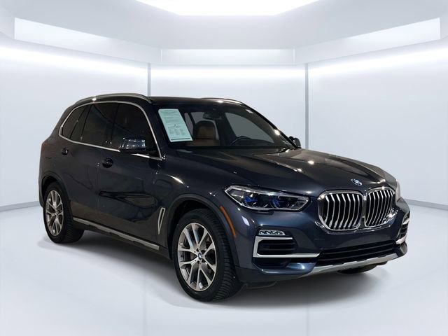 Used 2019 BMW X5 xDrive40i w/ Executive Package AWD/4WD image 3
