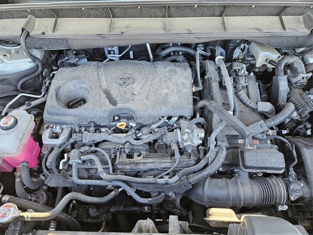 Certified 2023 Toyota Highlander XLE image 32