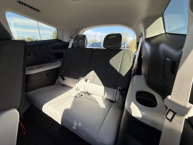 New 2026 Hyundai Ioniq 9 SEL image 15