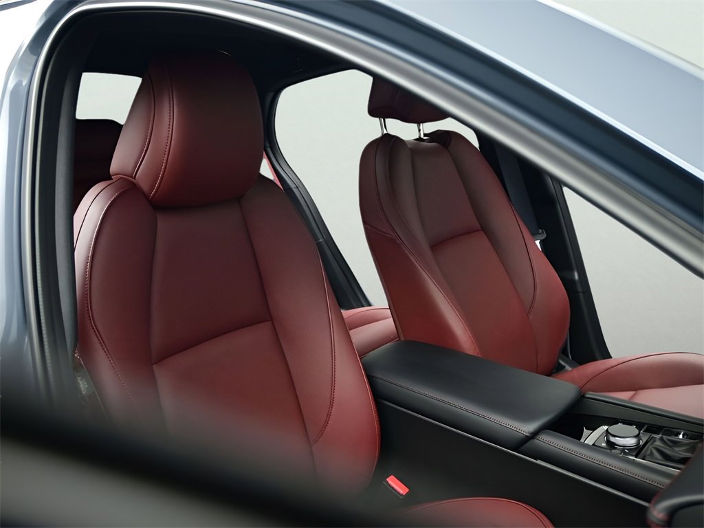 Certified 2025 MAZDA MAZDA3 Carbon image 5